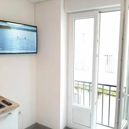 Fermer Plus Reservable Apartament *